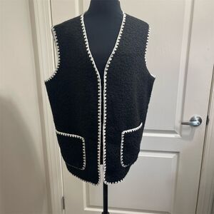 Women's Black Vest size Medium with White Trim soft